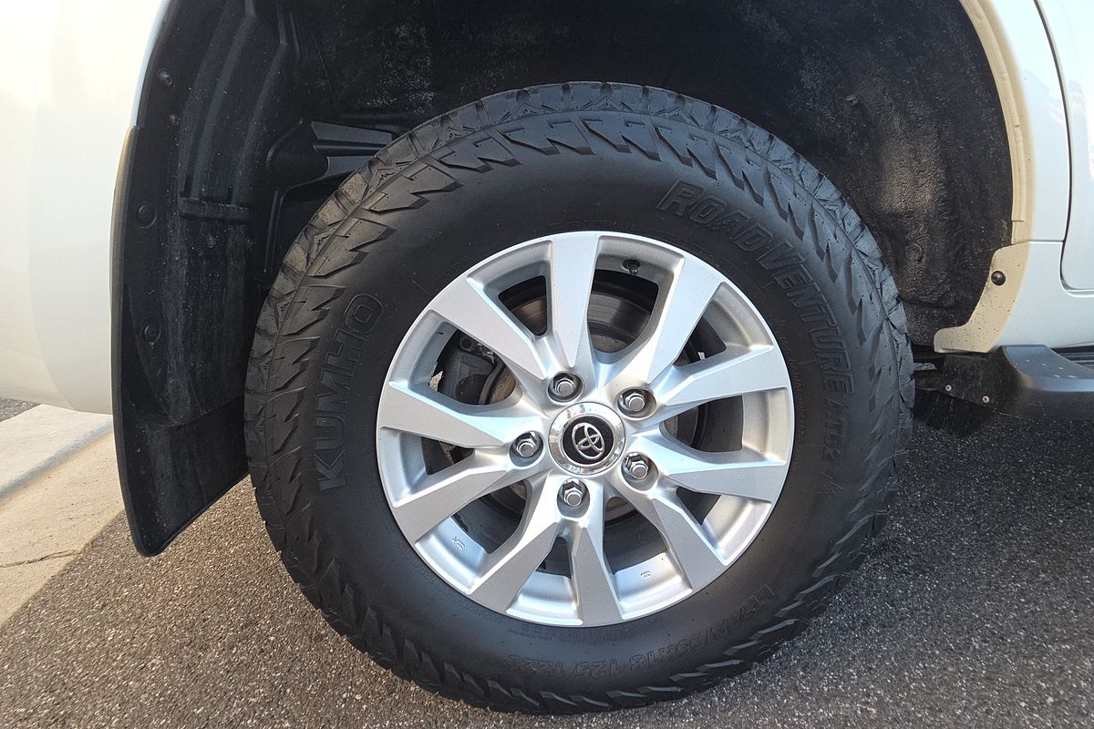 2019 Toyota Landcruiser Sahara VDJ200R