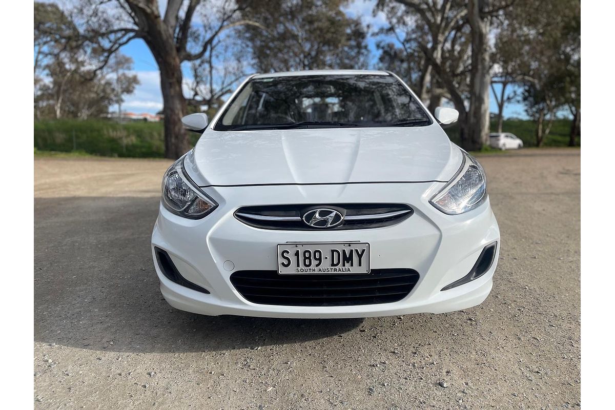 2016 Hyundai Accent Active RB3