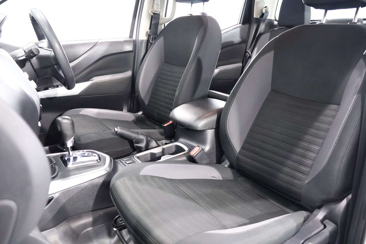 2022 Nissan Navara SL D23 Rear Wheel Drive
