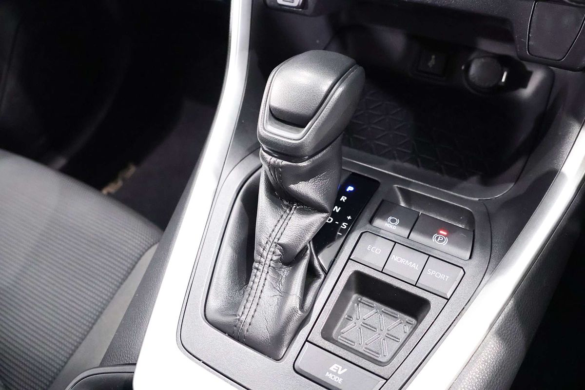 2020 Toyota RAV4 GX AXAH52R