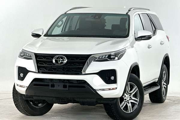 2024 Toyota Fortuner GXL GUN156R