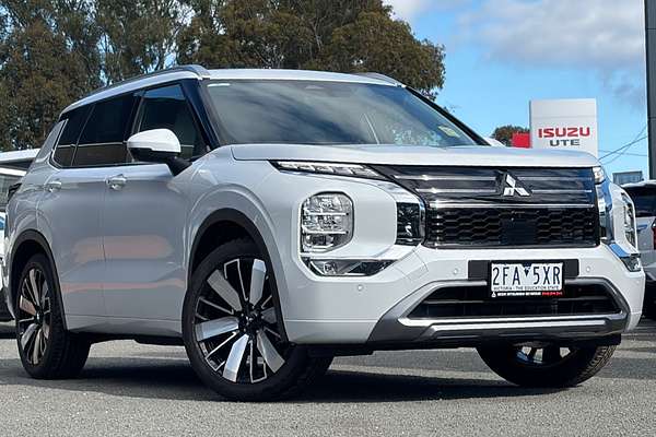 2025 Mitsubishi Outlander Exceed ZM