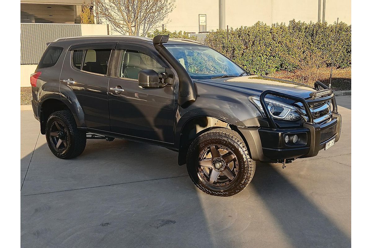 2019 Isuzu MU-X LS-T