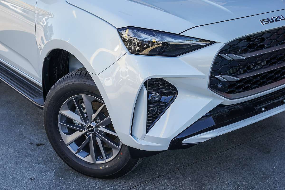 2026 Isuzu MU-X LS-T