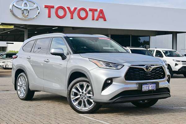 2025 Toyota Kluger Grande AXUH78R