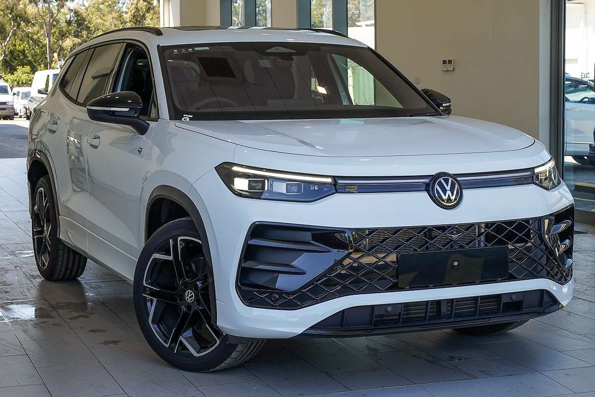 2025 Volkswagen Tayron 195TSI R-Line R4