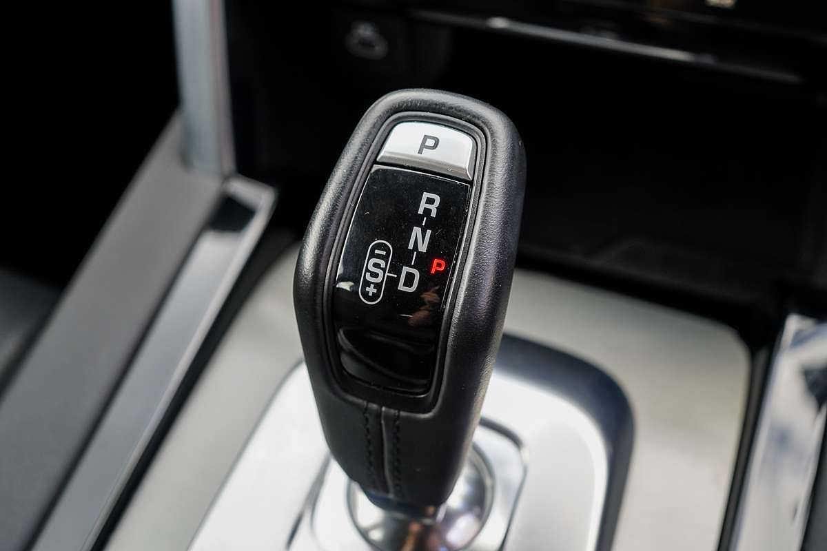 2022 Land Rover Discovery Sport P250 R-Dynamic SE L550