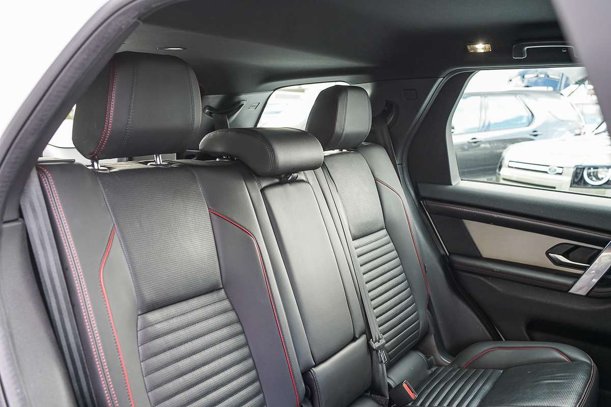 2022 Land Rover Discovery Sport P250 R-Dynamic SE L550