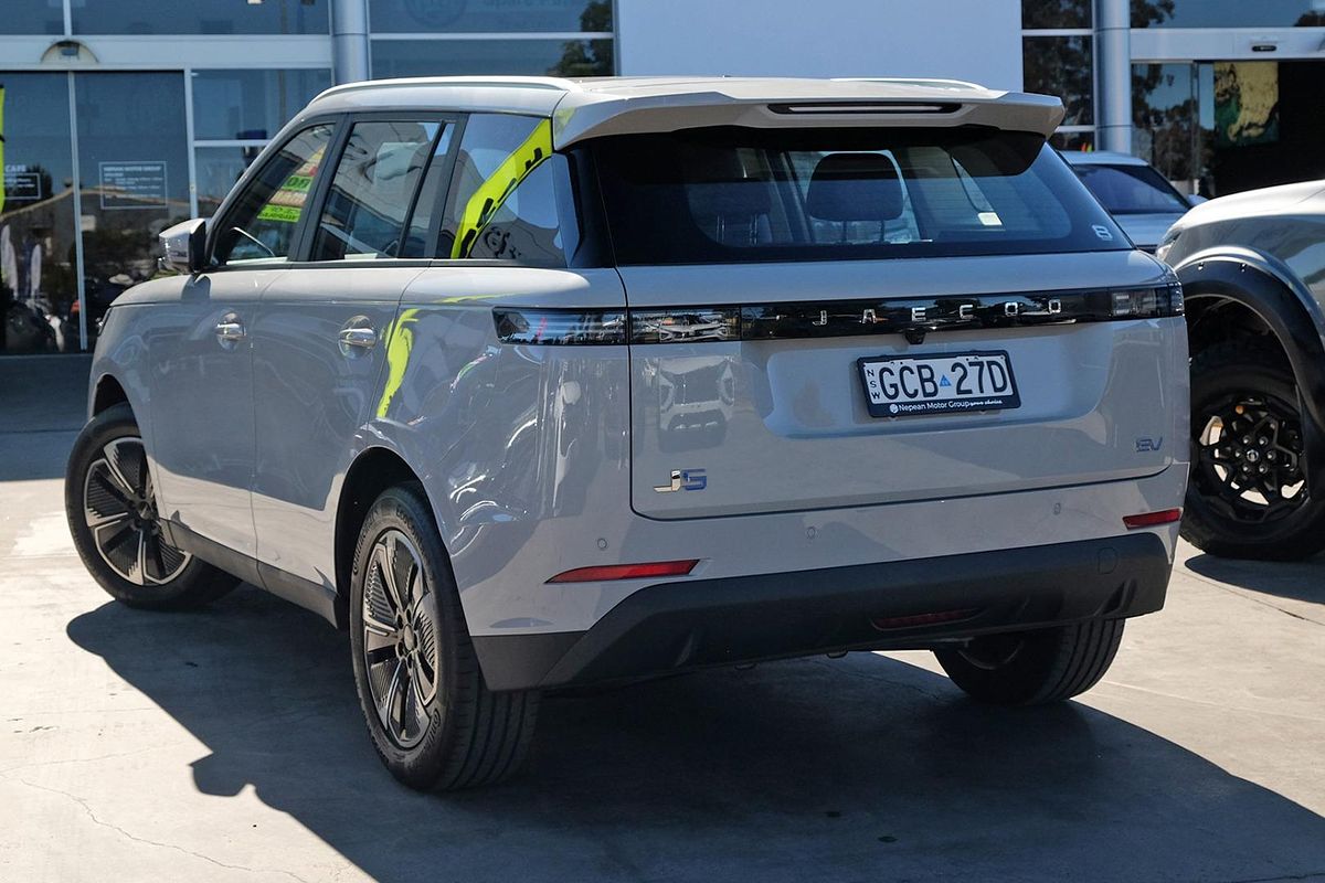 2026 OMODA JAECOO J5 EV Summit