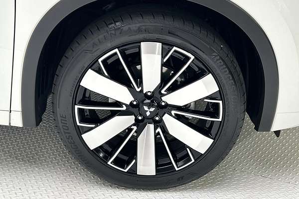 2025 Mitsubishi Outlander Exceed ZM thumb-9