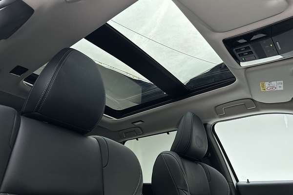 2025 Mitsubishi Outlander Exceed ZM thumb-14