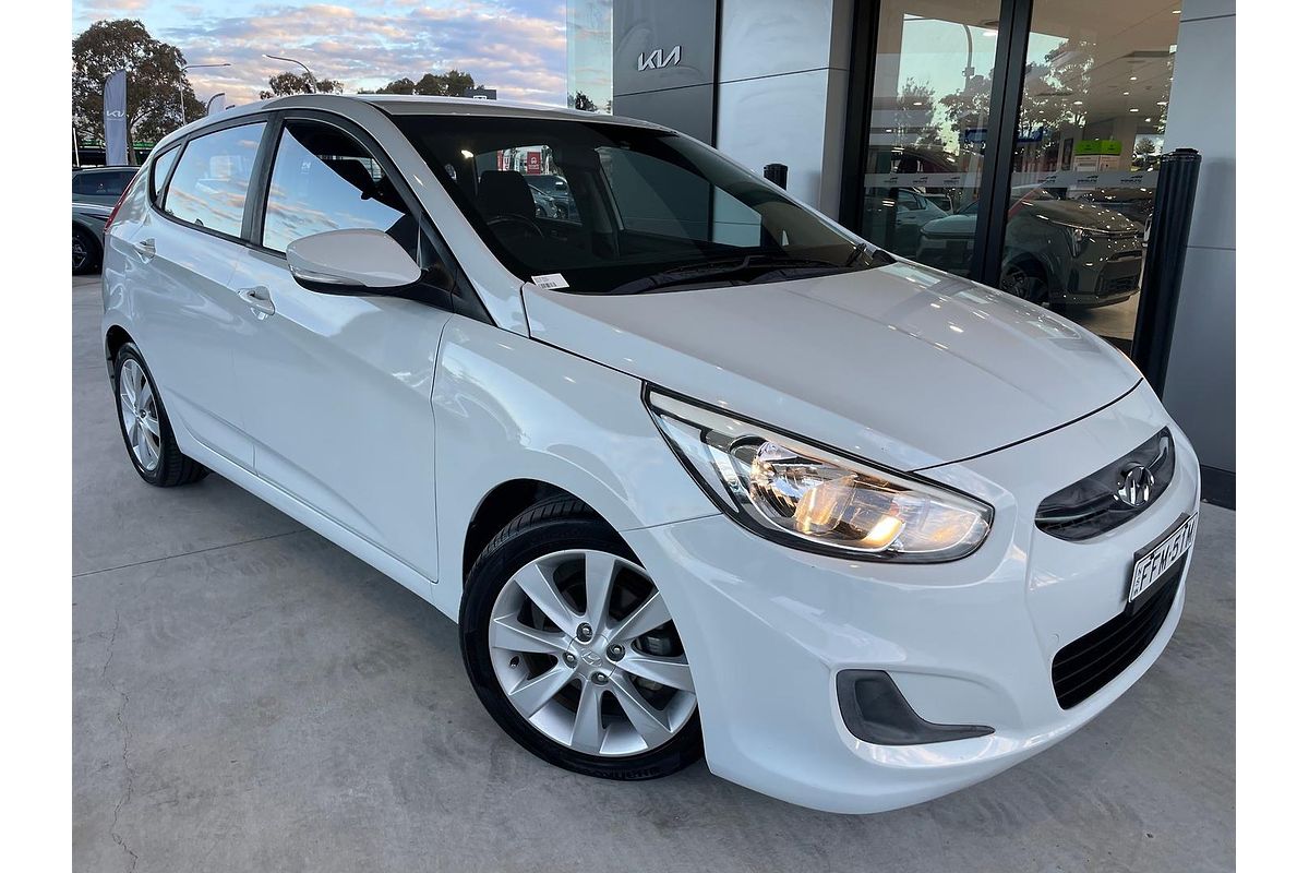 2018 Hyundai Accent Sport RB6