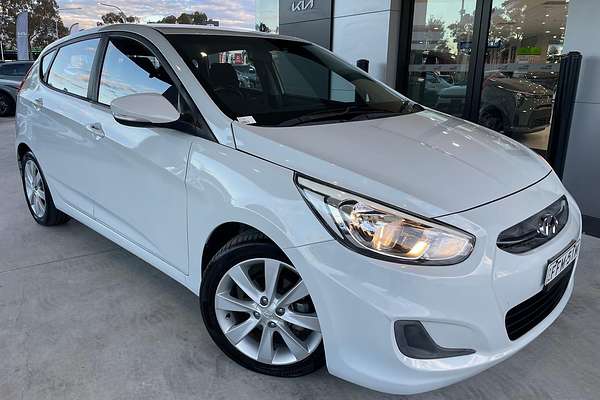 2018 Hyundai Accent Sport RB6