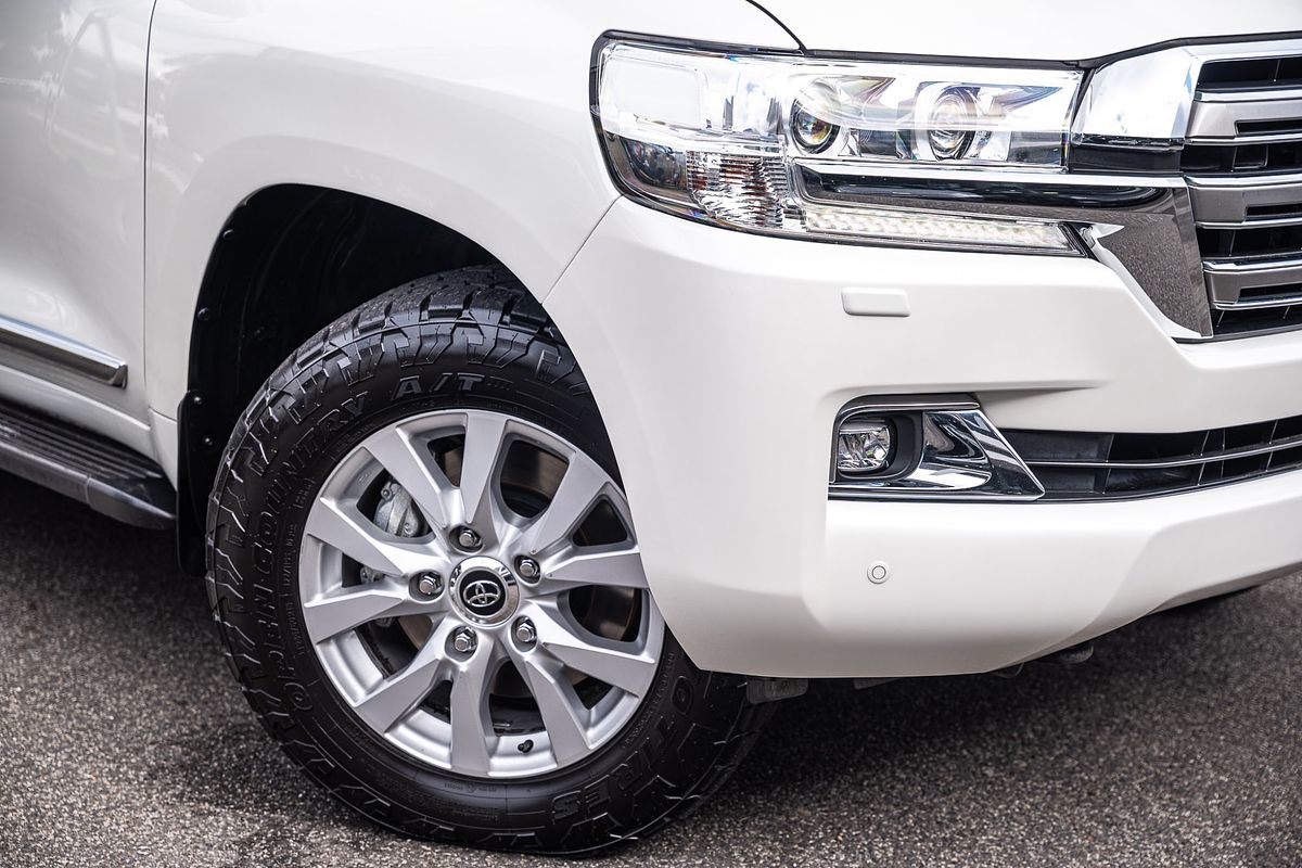 2019 Toyota Landcruiser Sahara VDJ200R