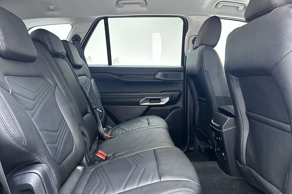 2025 Ford Everest Trend 2.0L thumb-11