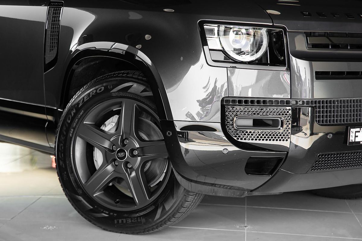 2025 Land Rover Defender 110 P400 X-Dynamic SE L663
