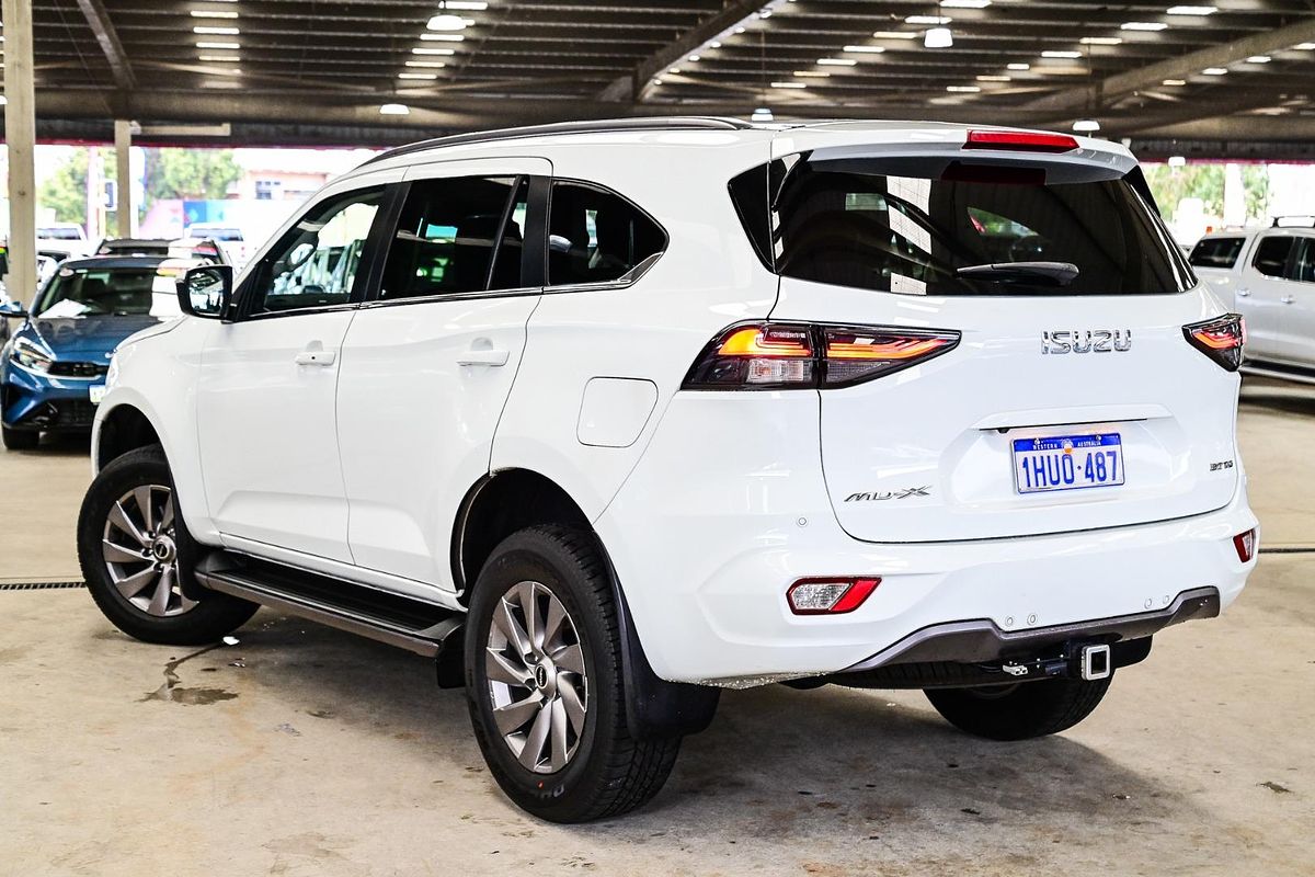 2022 Isuzu MU-X LS-U