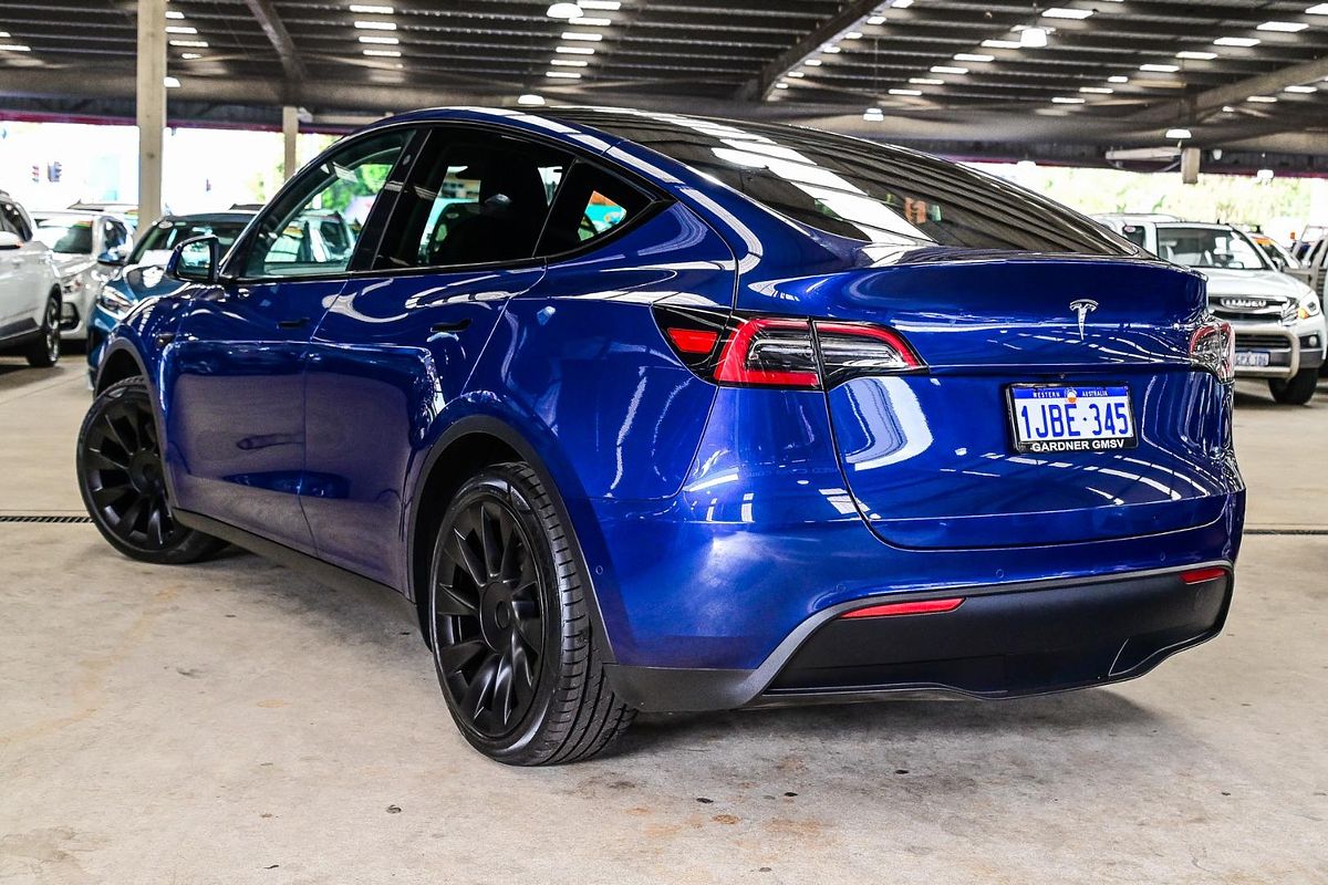 2022 Tesla Model Y Rear-Wheel Drive