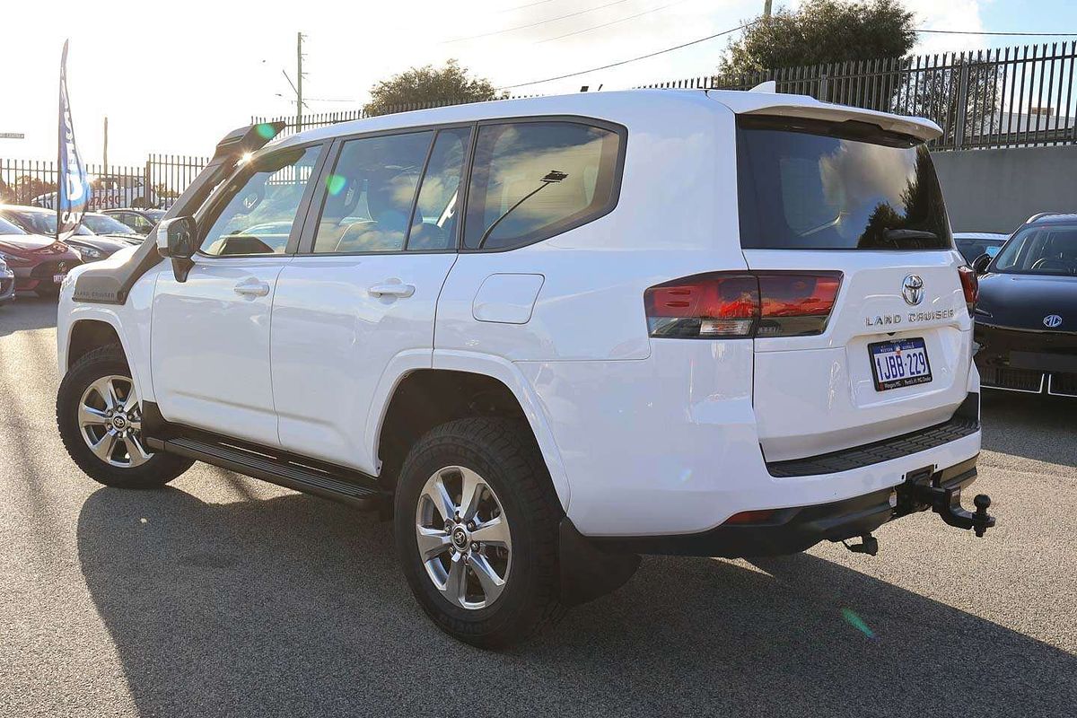 2023 Toyota Landcruiser GX FJA300R