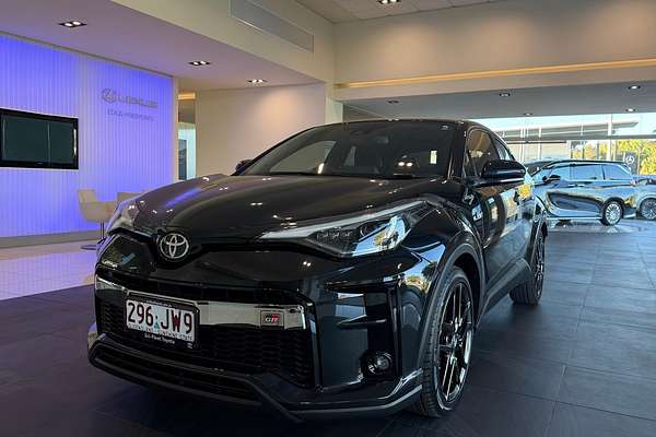 2022 Toyota C-HR GR Sport ZYX10R