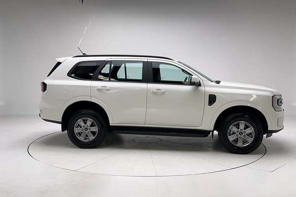 2024 Ford Everest Ambiente 2.0L thumb-8