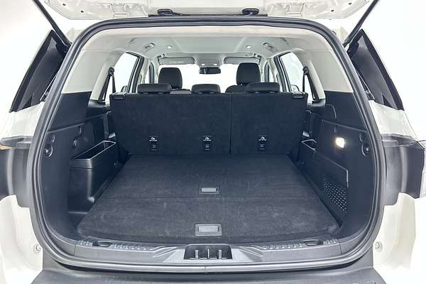 2024 Ford Everest Ambiente 2.0L thumb-20