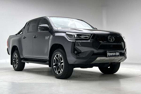 2025 Toyota Hilux SR5 48V GUN126R 4X4