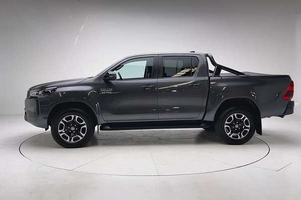 2025 Toyota Hilux SR5 48V GUN126R 4X4 thumb-4