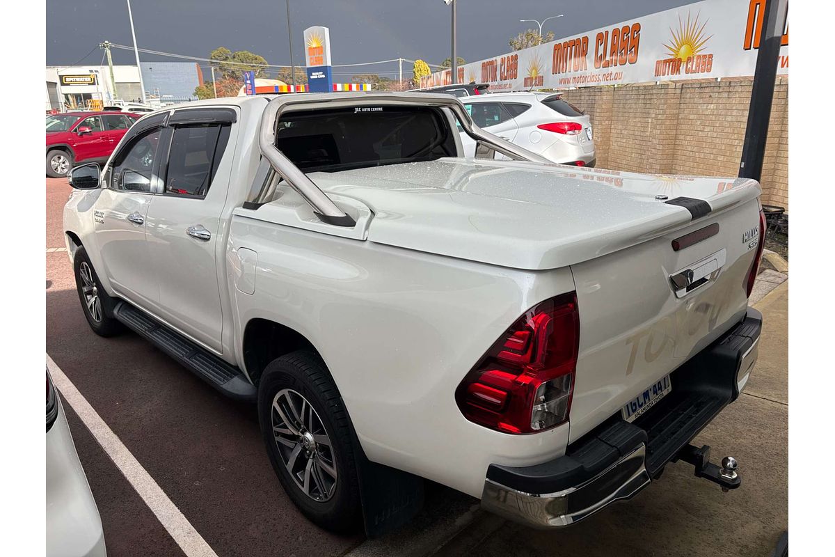2016 Toyota Hilux SR5 (4x4) GUN126R 4X4