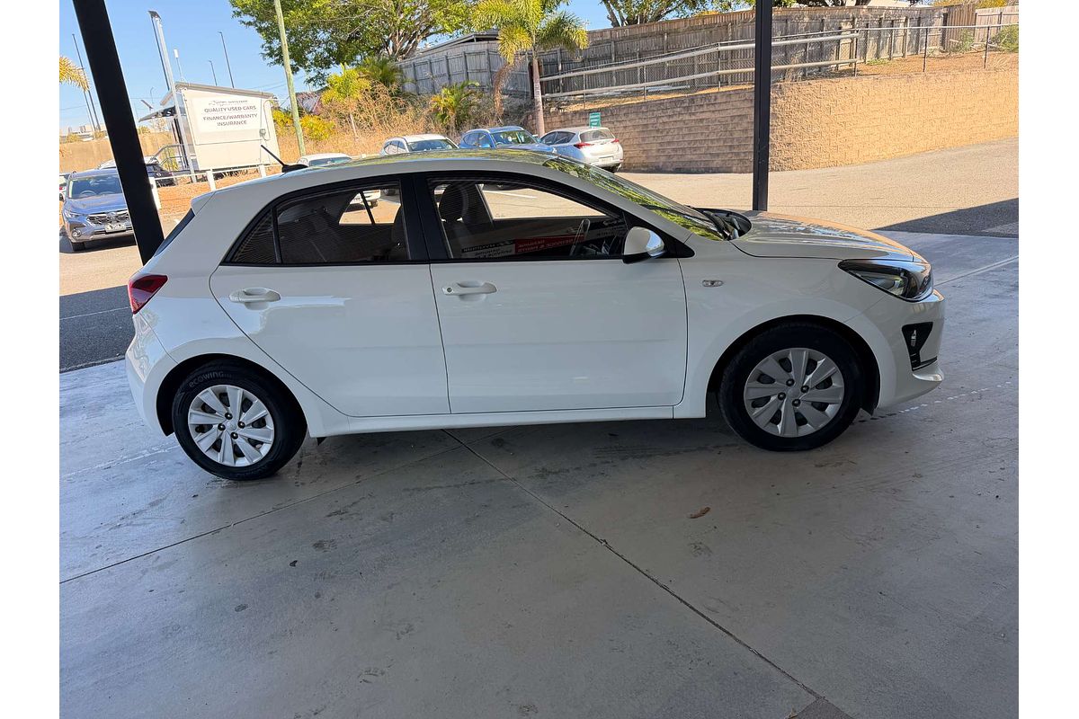 2022 Kia Rio S YB
