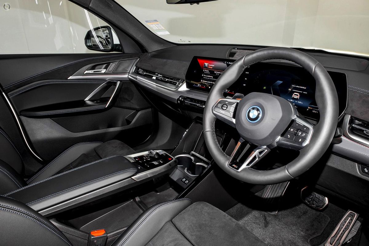 2026 BMW iX2 xDrive30 M Sport U10