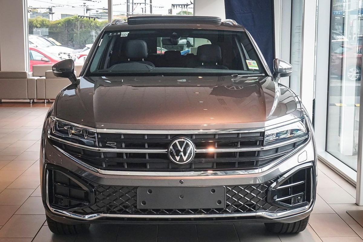 2025 Volkswagen Touareg 210TDI R-Line RC