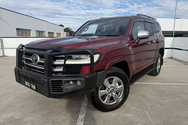 2024 Toyota Landcruiser Sahara FJA300R