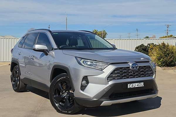 2019 Toyota RAV4 Cruiser AXAH54R
