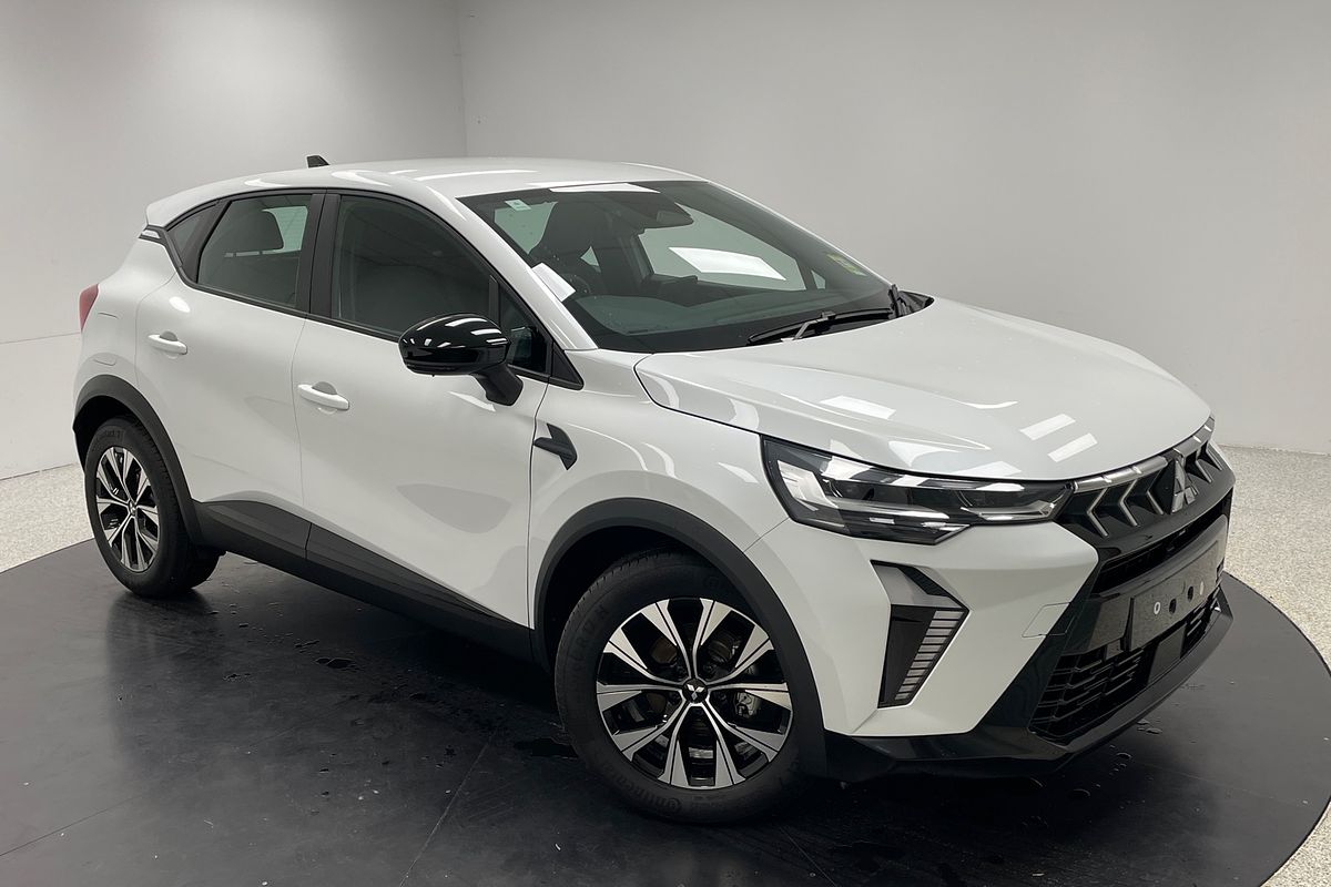 2025 Mitsubishi XE