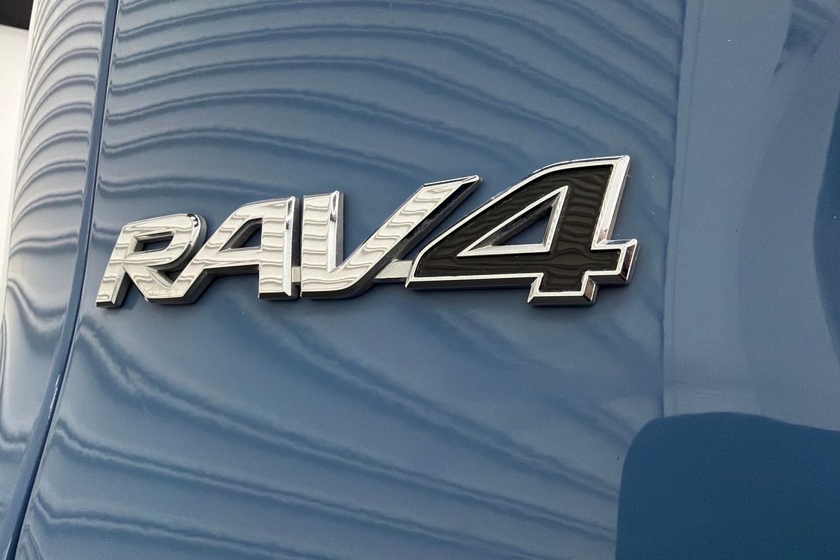 2022 Toyota RAV4 Cruiser AXAH52R