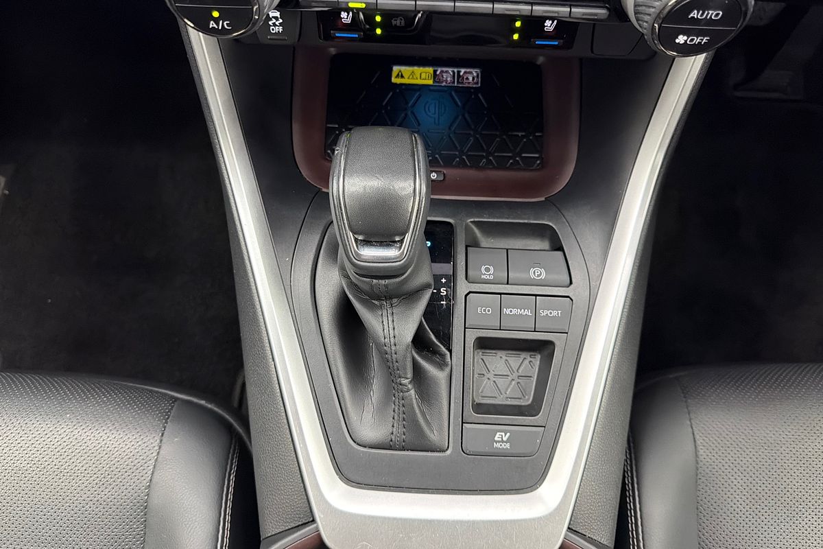 2022 Toyota RAV4 Cruiser AXAH52R