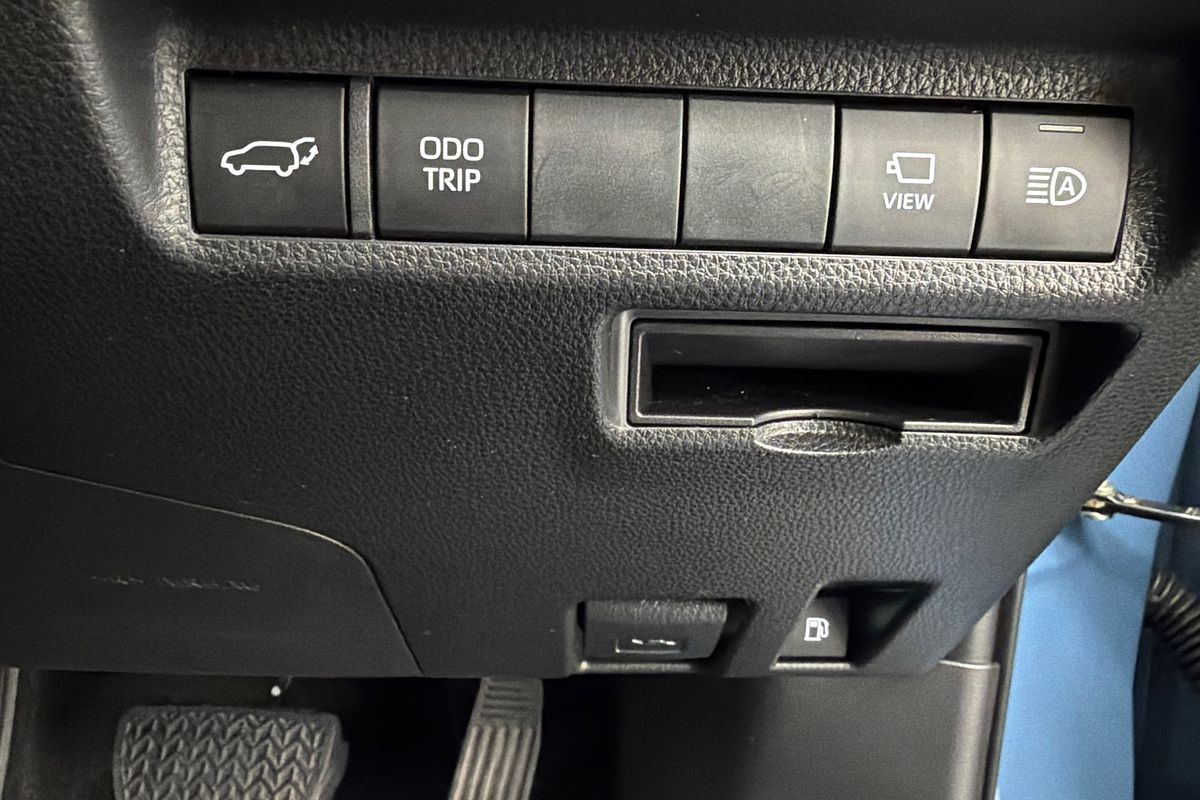 2022 Toyota RAV4 Cruiser AXAH52R