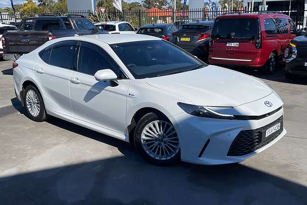 2025 Toyota Camry Ascent AXVH80R