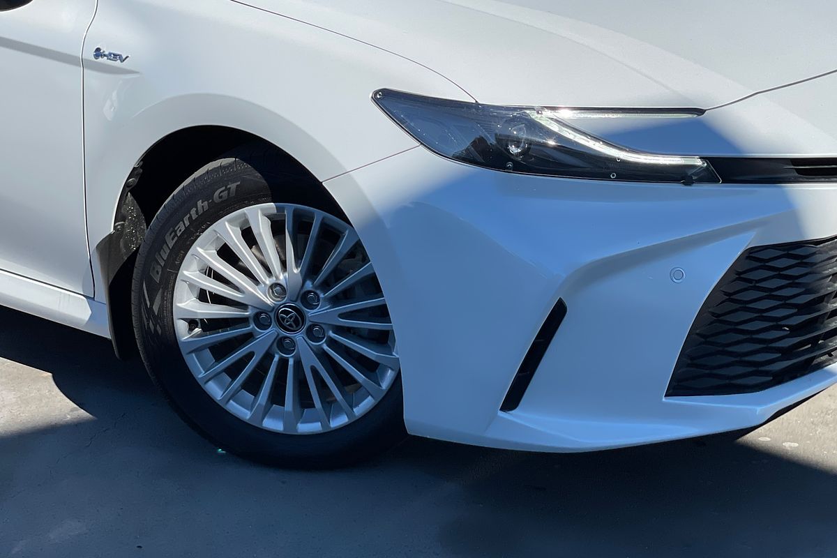 2025 Toyota Camry Ascent AXVH80R