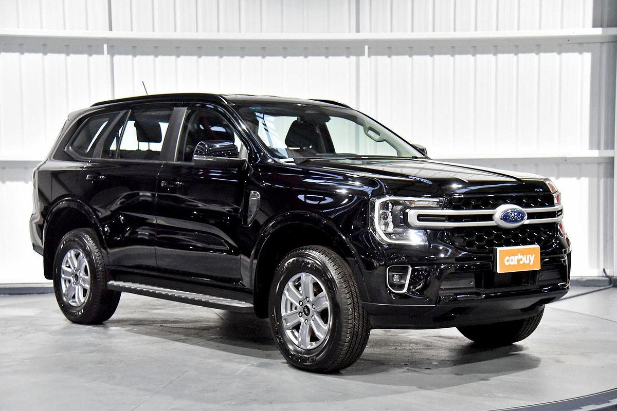 2025 Ford Everest Ambiente 2.0L