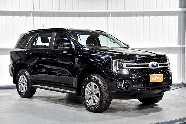 2025 Ford Everest Ambiente 2.0L