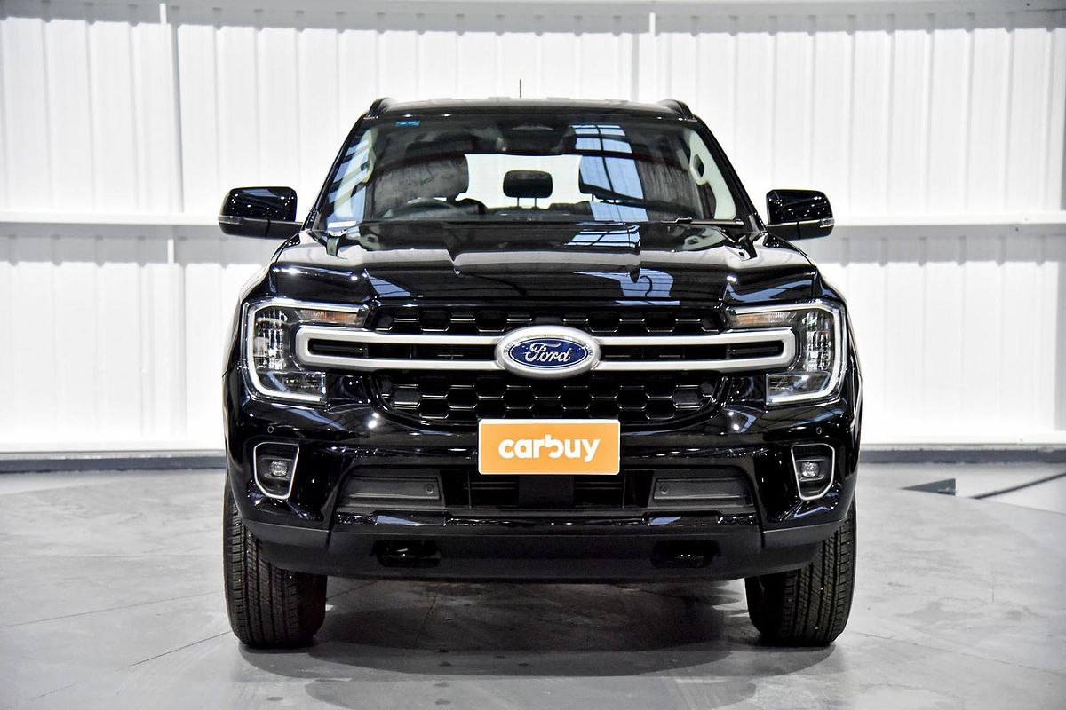 2025 Ford Everest Ambiente 2.0L