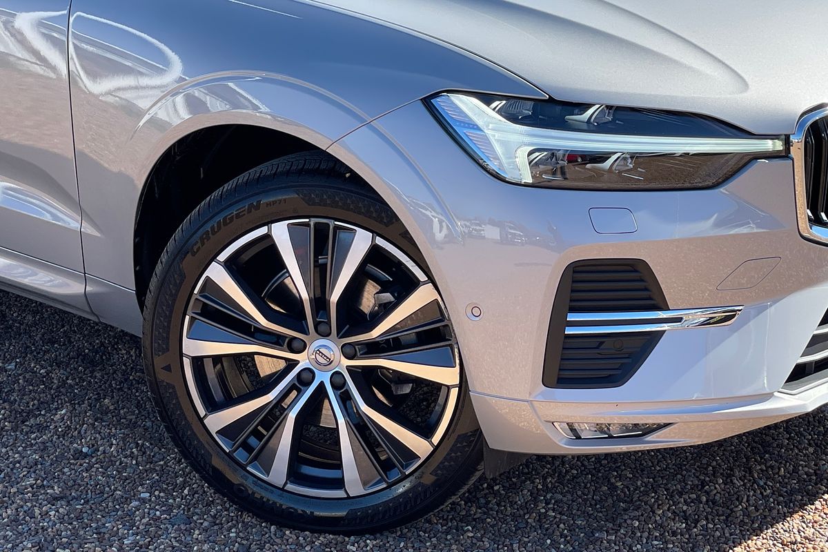 2021 Volvo XC60 B5 Momentum