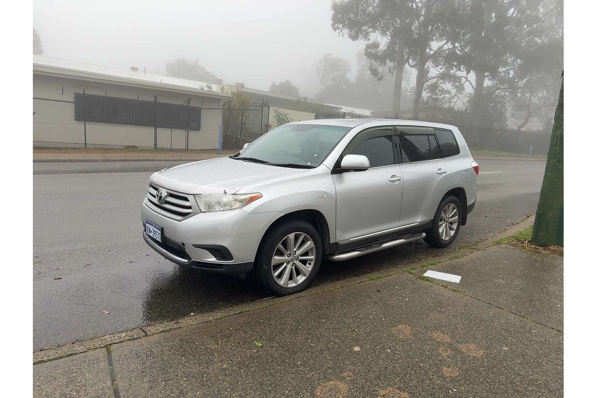 2011 Toyota Kluger KX-R GSU40R