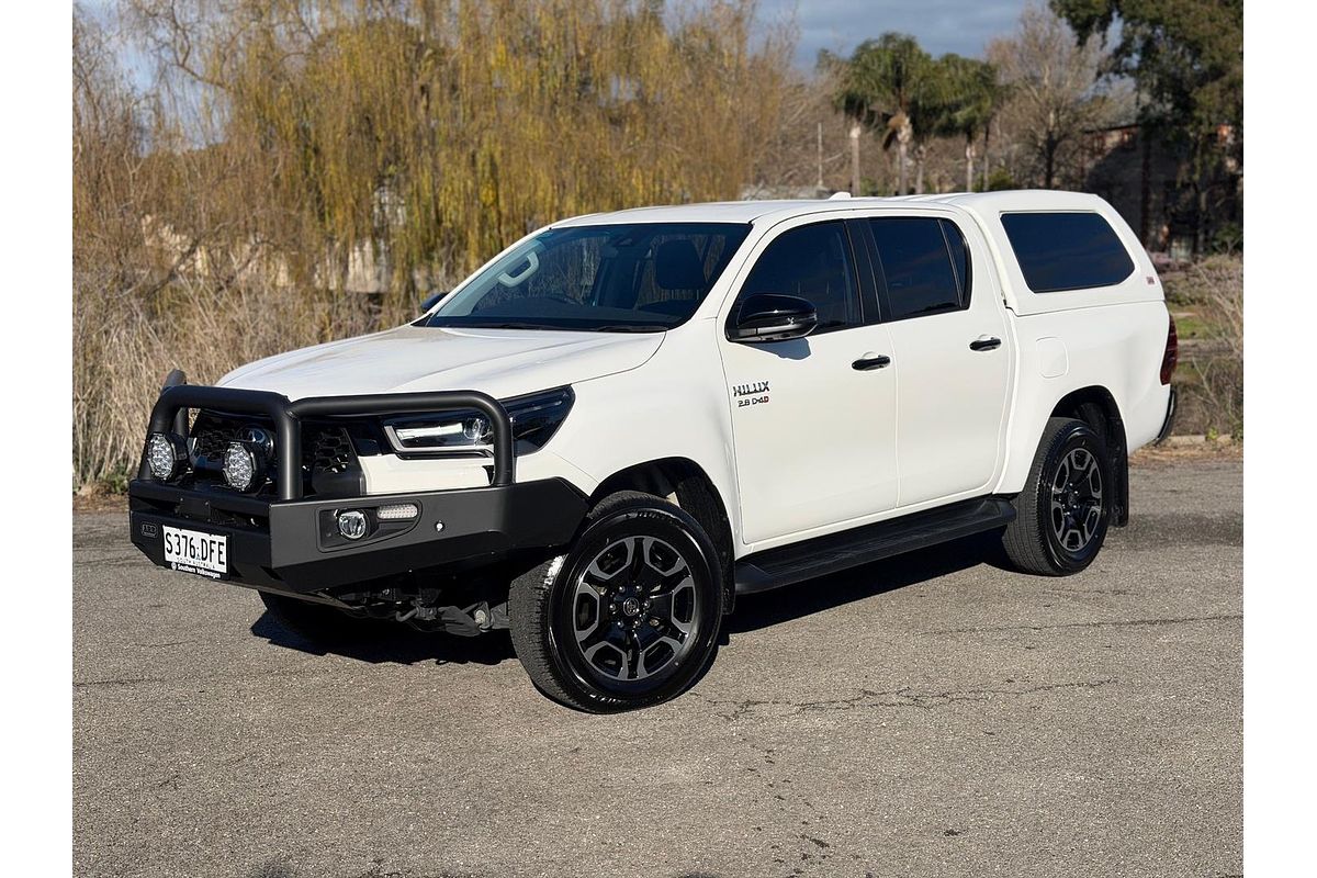 2025 Toyota Hilux SR5 48V GUN126R 4X4