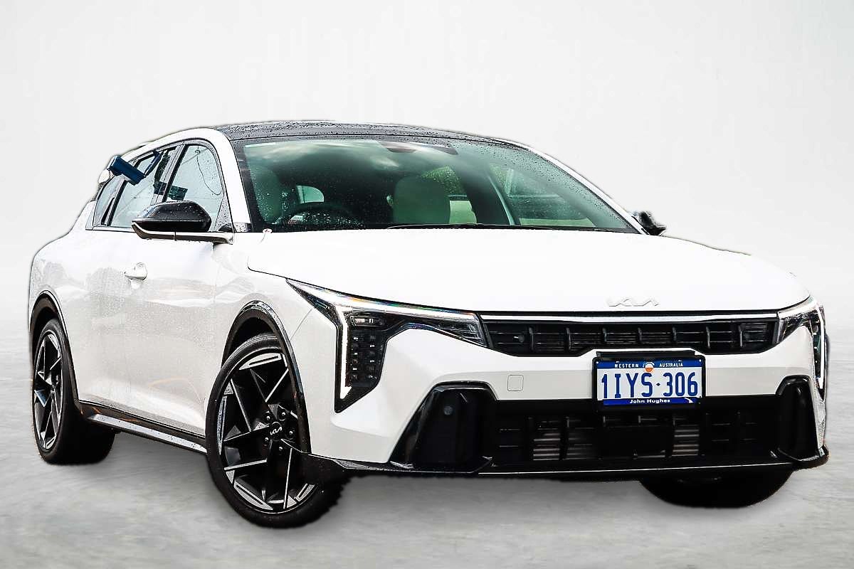 2026 Kia K4 GT-Line CL4m