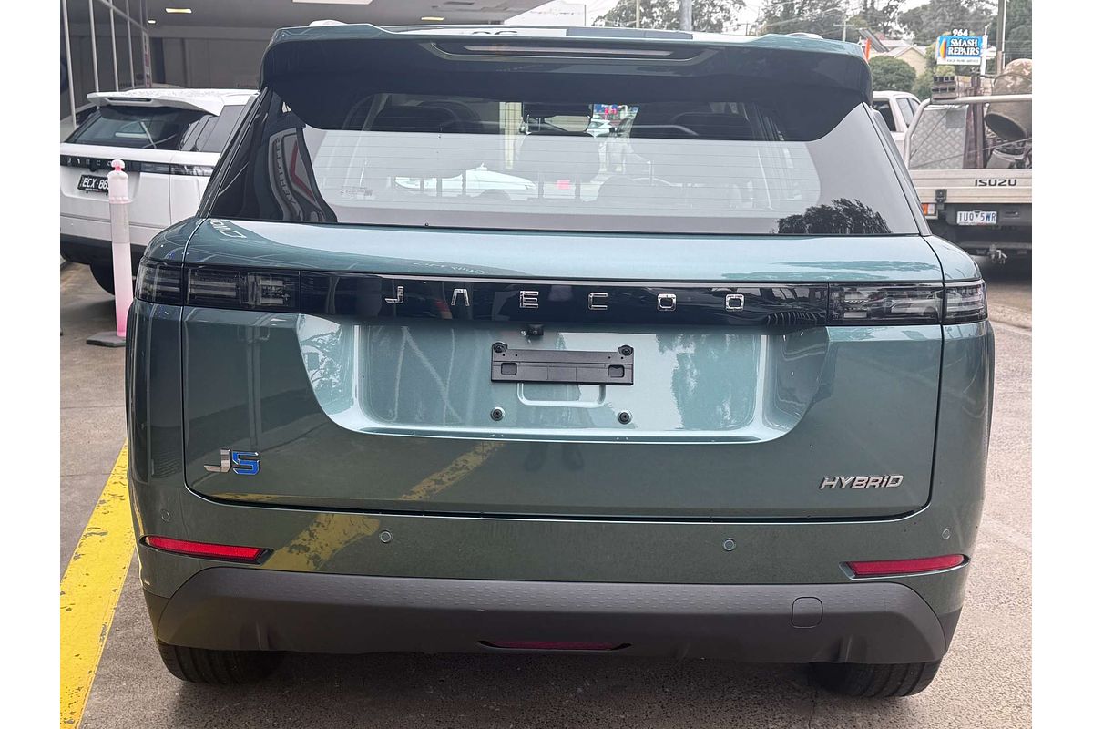 2026 OMODA JAECOO J5 Hybrid Summit
