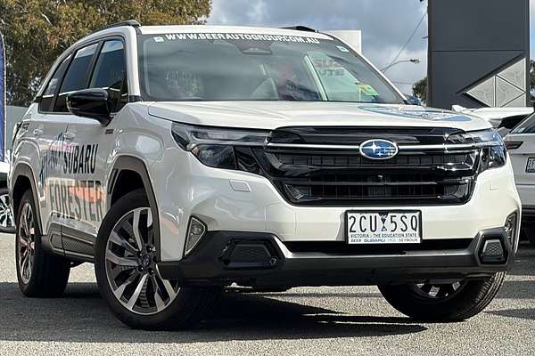2025 Subaru Forester Hybrid Touring S6