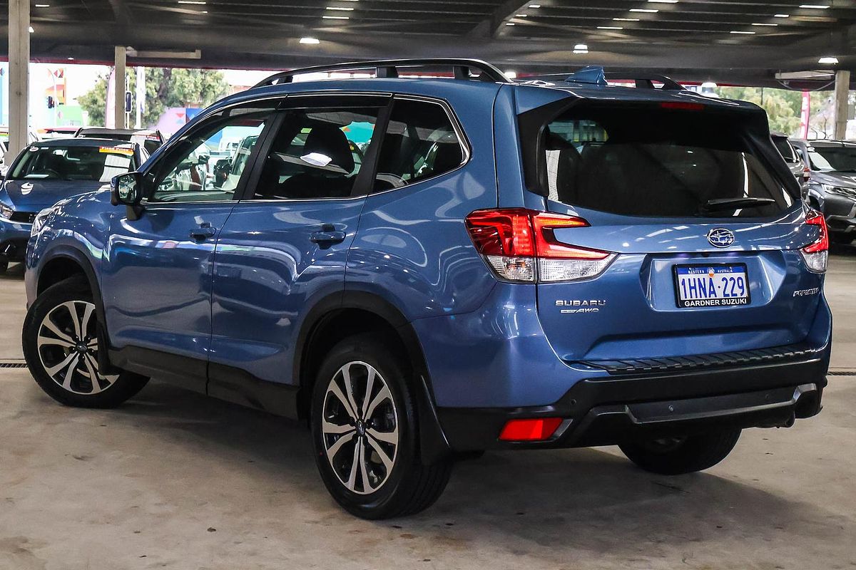 2022 Subaru Forester 2.5i Premium S5